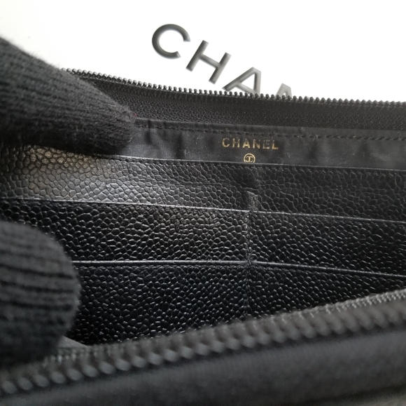 CHANEL Black  Long Zippy compact Caviar leather - Picture 10 of 16